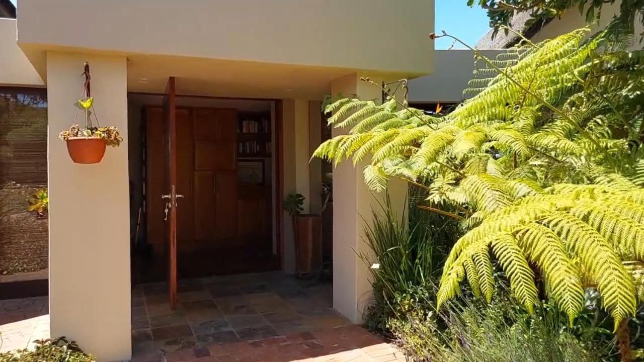 Paradise Cove Виктория Бей Екстериор снимка